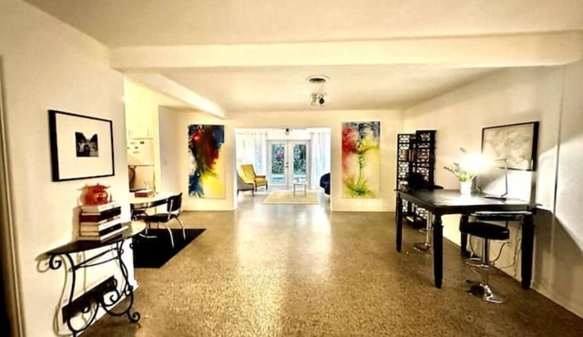 Quaint Key West Pool Home
