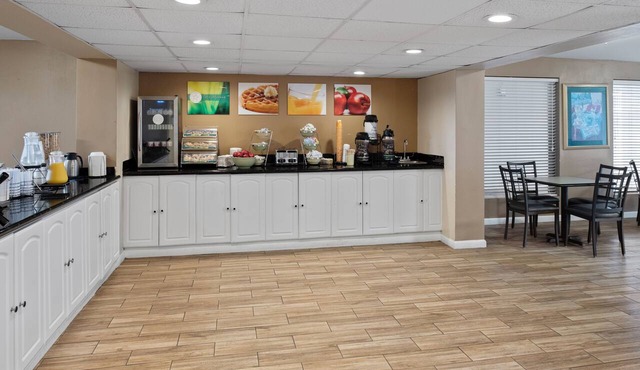 Quality Inn Kingsland