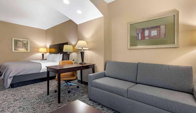 Quality Inn & Suites Groesbeck North