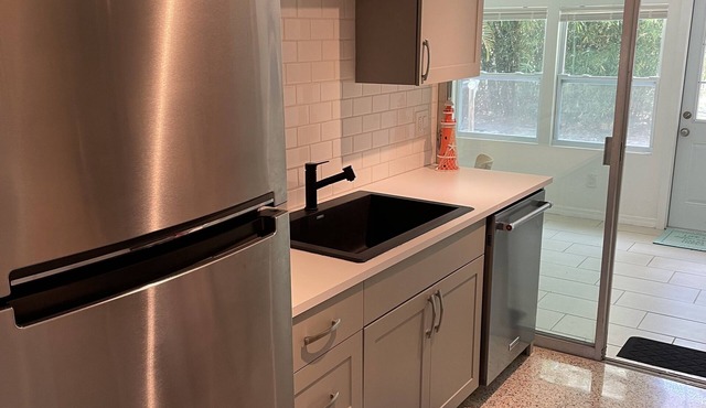 Quiet home within walking distance to the Beach, the Bayou, and Marina.
