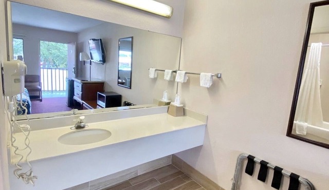 Regency Inn
