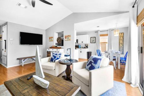 Rekendell Retreat Minutes to Beaches and Downtown