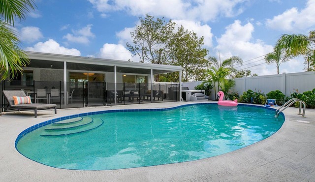 Relax, Play & Stay | Pool, Spa & Beach Nearby