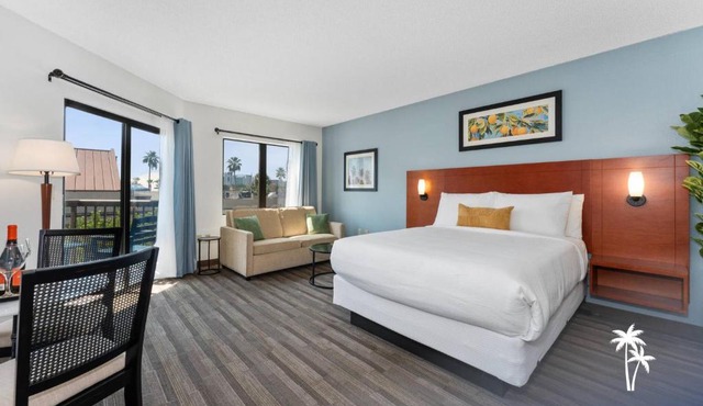 Relaxing Central Condo with Balcony 7 Min to Universal