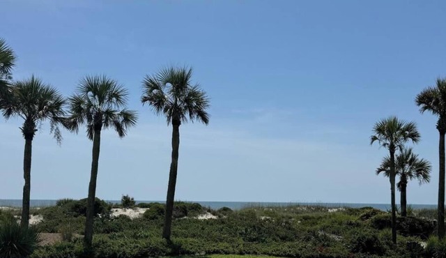 Relaxing OceanFront~FirstFloor~Steps to Sand~Pool