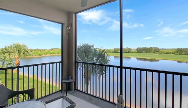 Resort style lakefront condo in River Strand - Golf membership included - Florida Sunshine