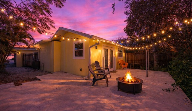 Retro - Chic Cottage Just 8 Min to 5th Ave & Beach
