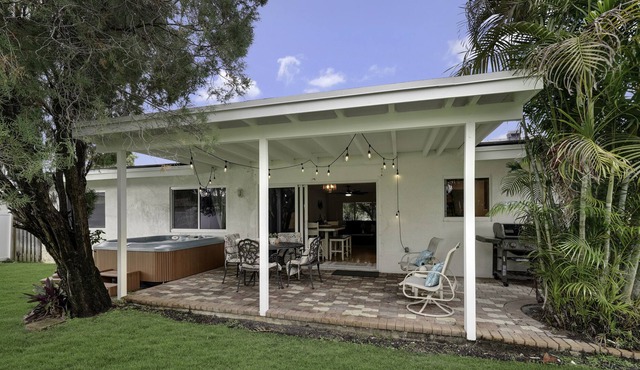 Retro Getaway Home by PMI
