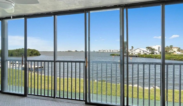Riverfront Living! Spacious 2BR/2BA Condo with Wildlife Views in Cocoa Beach