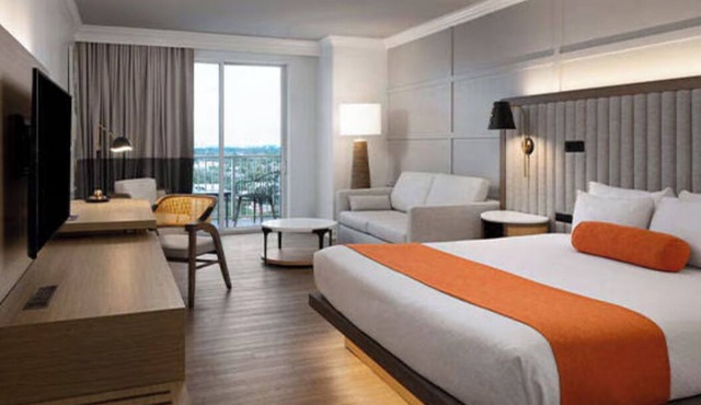 Riverside Hotel |Jr Riverview Balc|River Pool, Yacht-Watching,Walkable| 2 Units