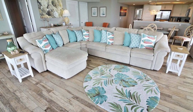 Sanibel Harbour Resort Bay View Tower 737: Beachfront vacation retreat with gorgeous sunset views