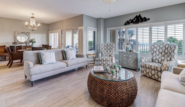 Seaside Retreat 104 - Hosted by Moore AI Rentals