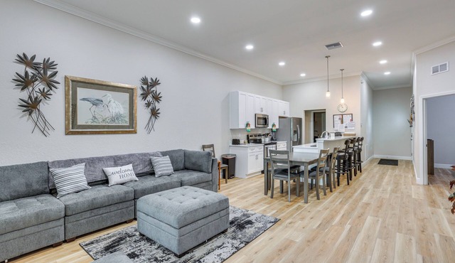 Sebring Retreat w/Direct Golf Course Access!