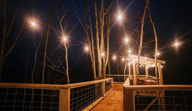 Secluded Treehouse Sanctuary with Japanese Ofuro Soaking Tub