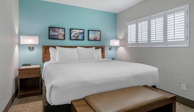 Serene Beach Escape | Free Parking | Free Breakfast | Onsite Pool | Pets Allowed