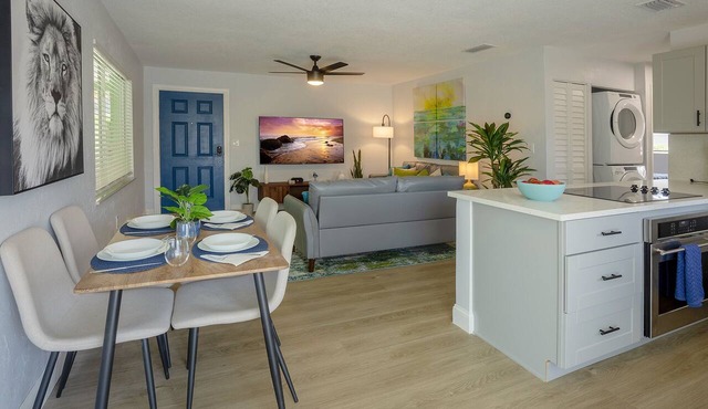 Serene Locale King Beds 3 Miles 2 Downtown Dunedin 1 Mile 2 Honeymoon Island