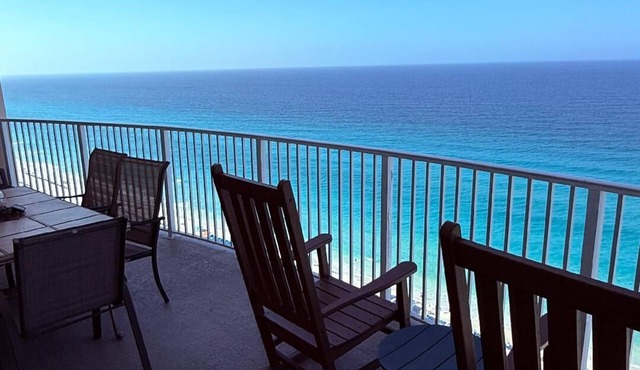 Serenity by the Sea - Spacious End Unit Suite w/Coastal Gulf Views - LG Balcony