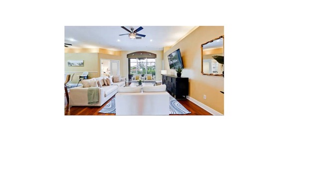 Serenity & Luxury: Waterfront Oasis w Private Pool. Sleep 12