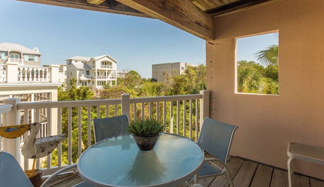 Shipwatch #201 - 2 bed/2 bath St. Simons Island