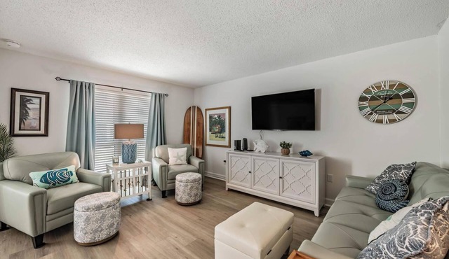 Shore to Please Condo- Spectacular 2 bedroom 2 bath Seaside Retreat