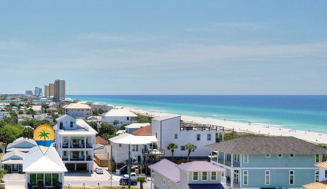 Shore to Please! Laguna Beach, Fl. Pet friendly! Across the street to the beach
