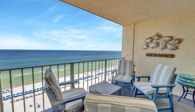 South-Facing Gulf-View Condo w/Direct Beach Access Sleeps 10!