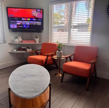 South Tampa Pet Friendly Home with Office & Yard