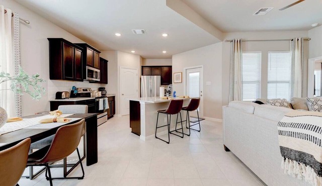 Spacious 4-Bedroom Retreat in East Temple