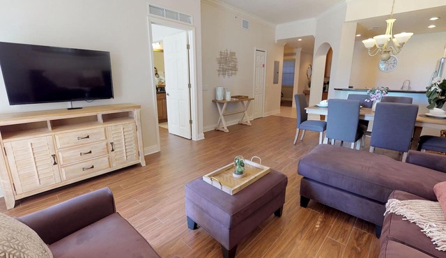 Spacious house near Disney, with 3 bedrooms in Reunion Resort. Free Wi-Fi and TV