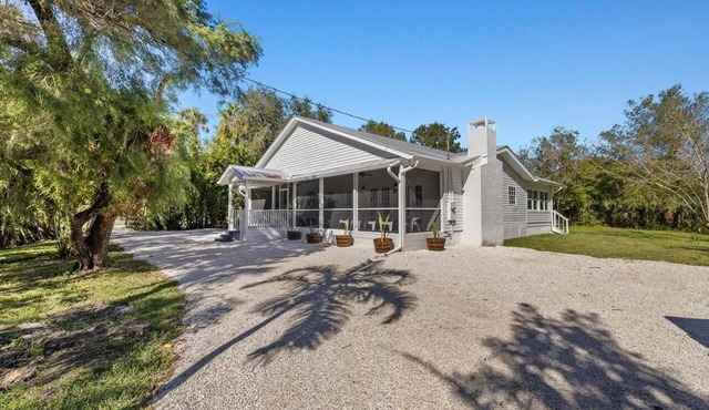 Spacious Rustic Farmhouse - Perfect for Retreats