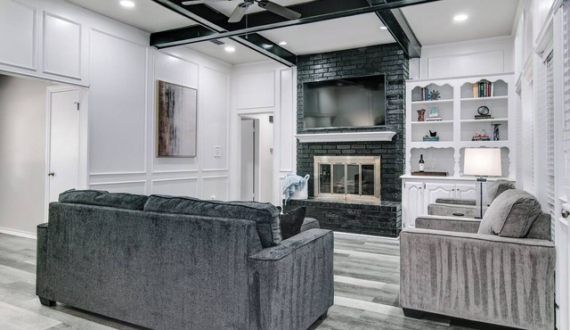 Spacious Stay Near Dining & Shops; sleeps 10