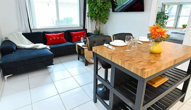 Spring Break |1 Bed apartment | Beach 5min | Free Bikes