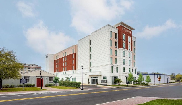 Staybridge Suites Winter Haven - Auburndale by IHG