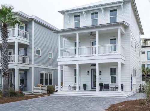 Stayin Sandy LUXE Custom Home Private Pool Bikes Walk to Beach Pets