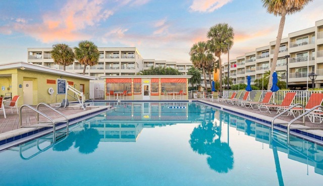 Studio Suite w/Kitchen | Tampa Bay Views