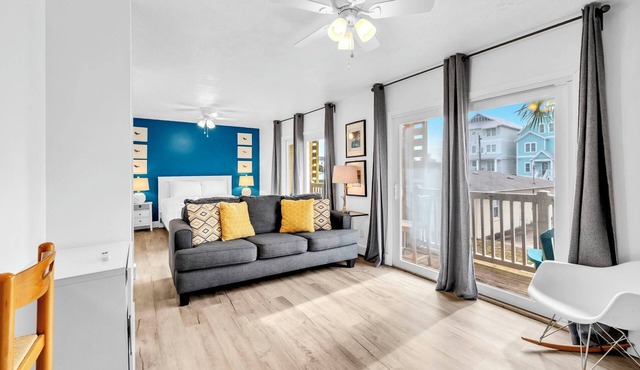 🌴Studio with Gulf View, Steps from the Beach | Surfwinds #3🌴