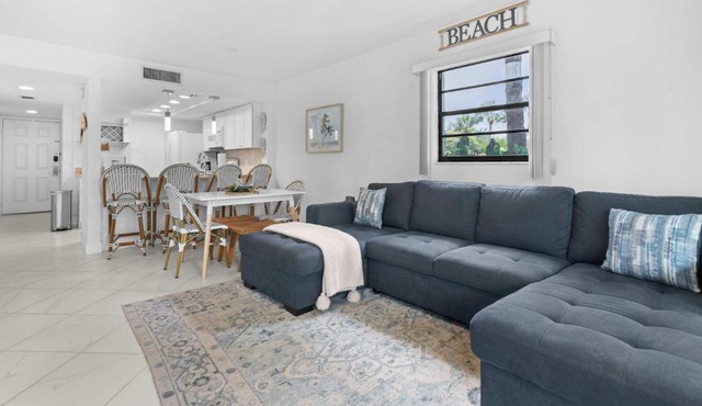 Stunning Condo at Park Shore Resort 149