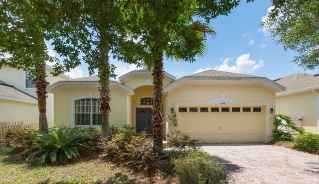 Stunning Golf Community Villa with Pool, Spa, and Near Attractions