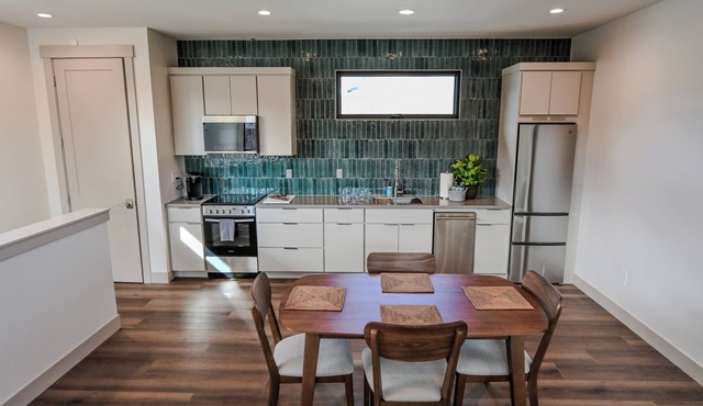 Stunning New Modern Studio in the Heart of Golden