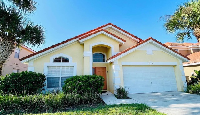 Stunning South facing vacation home w/pool & spa!
