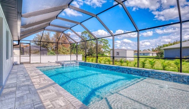 Stylish New Build with Pool, Spa, and Design