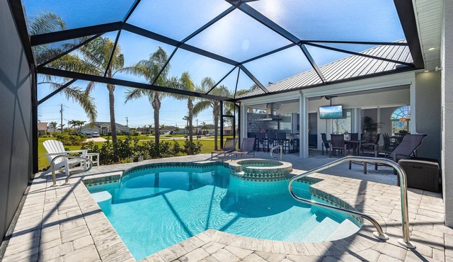 Summer Special, Beautiful Pelican Gulf Access Waterfront Home With Private Pool