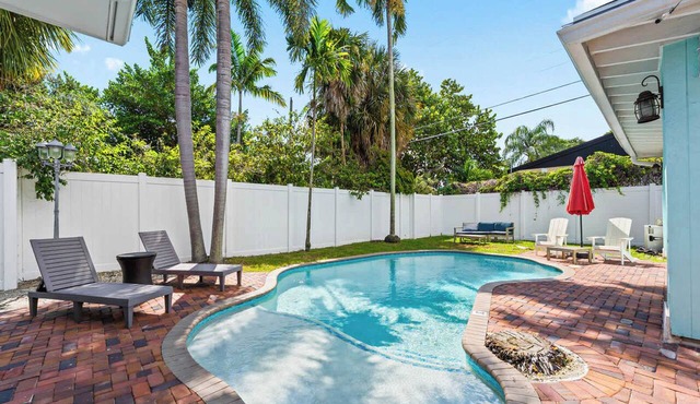 Sun of a Beach - 4Bed Tropical Getaway