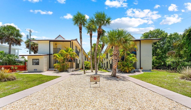 Sunset Rendezvous Beach Condo Lower Unit #141 Manasota Key