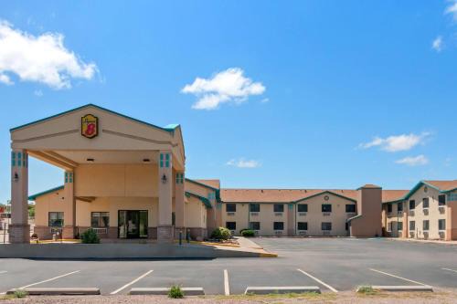 Super 8 by Wyndham Santa Rosa