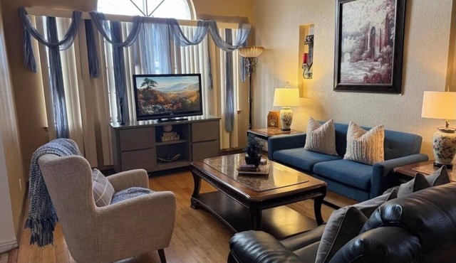 Superb 3-bedroom house with AC in charming El Paso