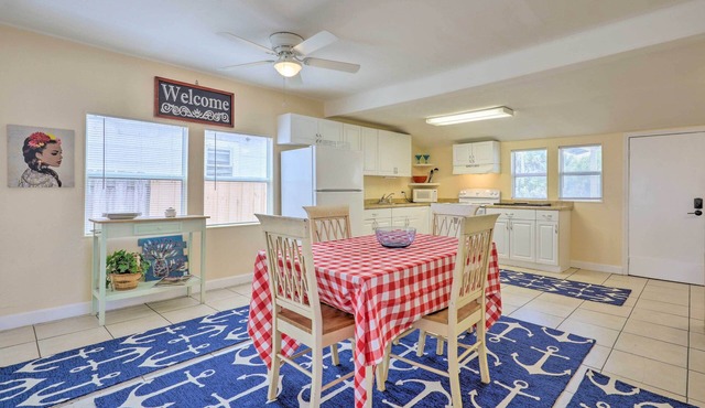 Surfside Oceanfront Cottage w/Beach Access!