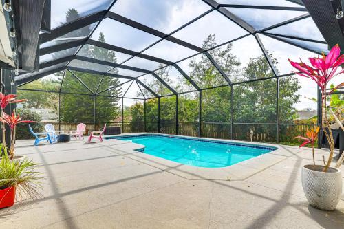 Swim, Golf & Relax: Lovely Home in Lake Mary