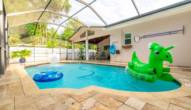 Tampa Oasis; 4BR; Heated Pool; Ace Location!