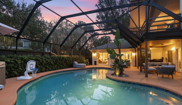 Tampa Oasis: Pool & Hot Tub Retreat for Families